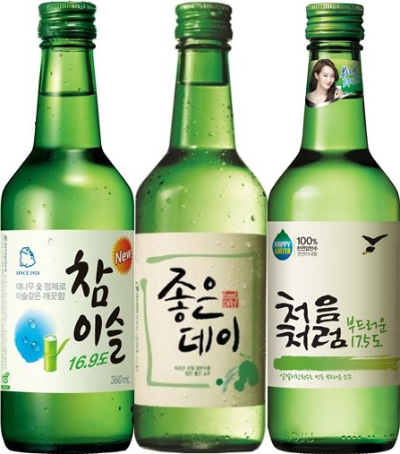 왼쪽부터)하이트진로 참이슬, 무학 좋은데이, 롯데주류 처음처럼
