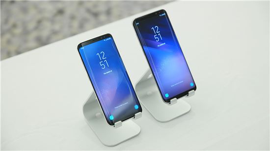 갤럭시S8과 S8플러스.