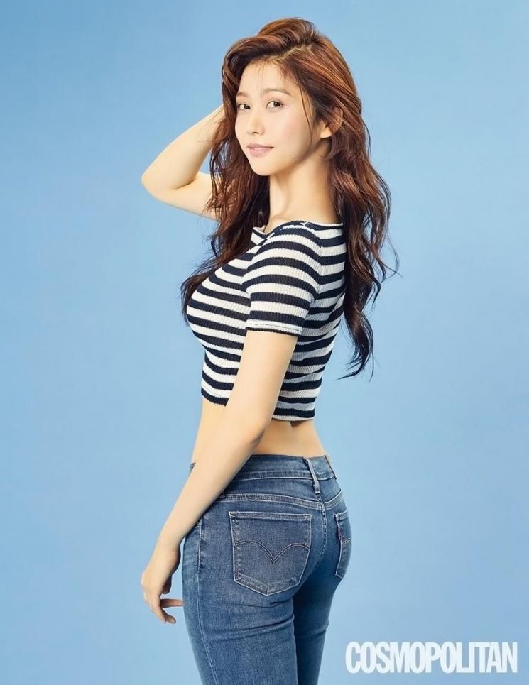 헬로비너스 유영/사진=코스모폴리탄 제공