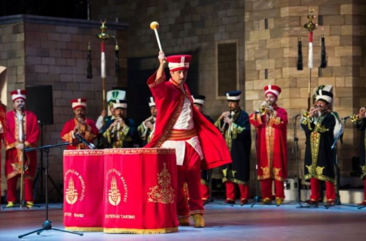 지난 2014년 경주에서 열린 '이스탄불 in 경주' 행사에서 공연 중인 메흐테르 군악대의 모습(사진=국방홍보원)