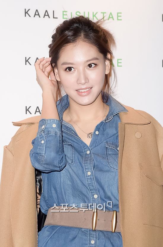 오늘자 패션위크 레인보우 김재경,고우리,조현영 | 인스티즈