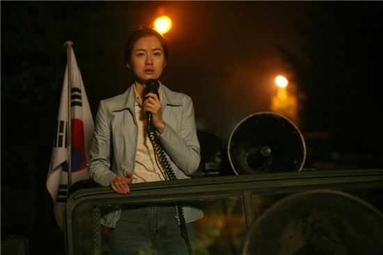 '화려한 휴가' 후반부 여주인공이 시내를 돌며