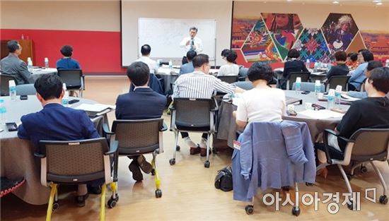바카라 전략 공자학원, 코글로닷컴 이금룡 회장 초청 특강