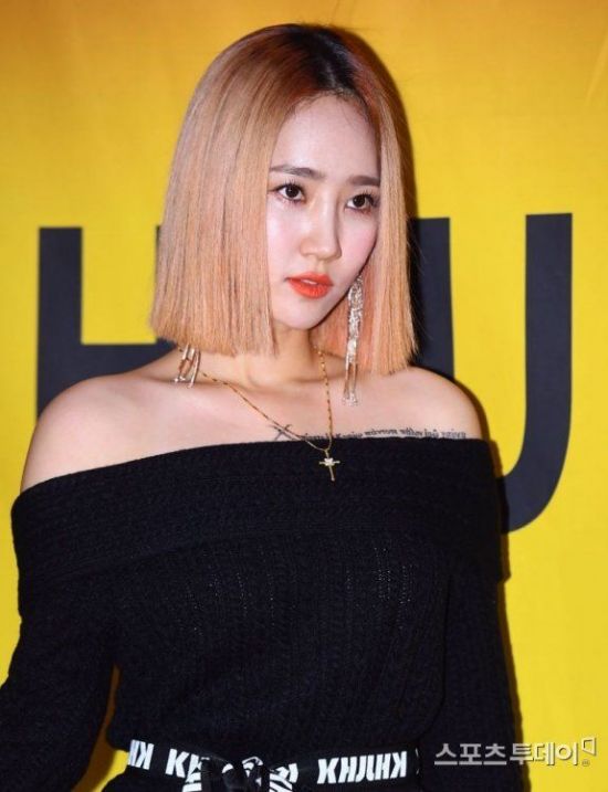 [포토] 예은 살짝 보이는 타투가 포인트 - 아시아경제 [포토] 예은 살짝 보이는 타투가 포인트