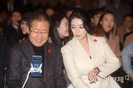 홍준표 "인성이 그런줄 몰라"…배현진 "돼지 눈엔 돼지만" 설전