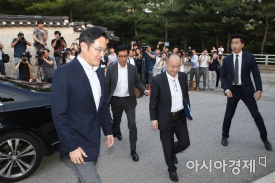 이재용·손정의 의기투합…삼성, 소프트뱅크와 '6G·AI 네트워크' 공동 개발 추진