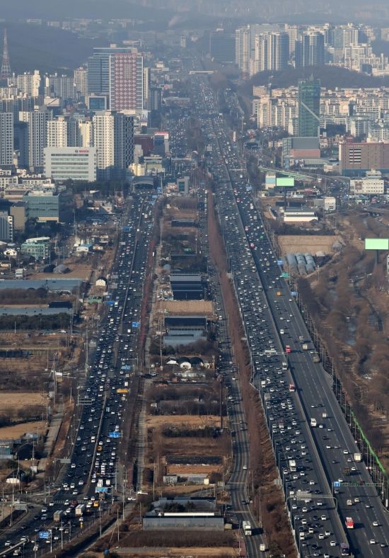 '황금연휴' 운전자가 꼭 살펴야 할 안전점검·보험 꿀팁은