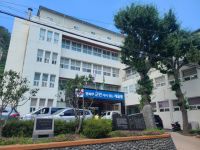 겨울바다 대신 점프… 울릉군 청소년센터, ‘에어바운스 팡팡’ 운영