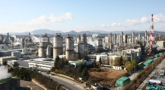 롯데케미칼, 3분기 영업손실 1326억원…"사업 체질 바꿔 적자폭 개선"