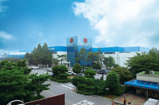 스타벅스에 너무 기댔나?…신세계푸드, 베이커리 재편 '시험대'