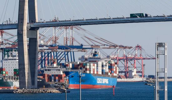 올해 수출 사상 첫 7000억 달러 돌파 전망…반도체·선박 '실적 효자'