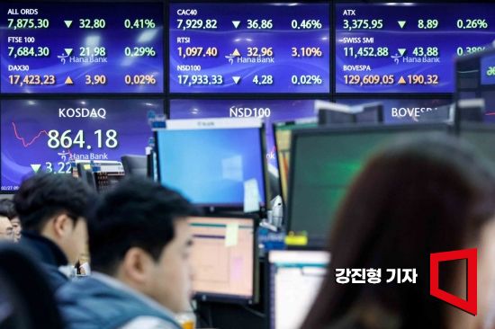 뜨거운 獨증시 닥스 사상 첫 2만5000 돌파