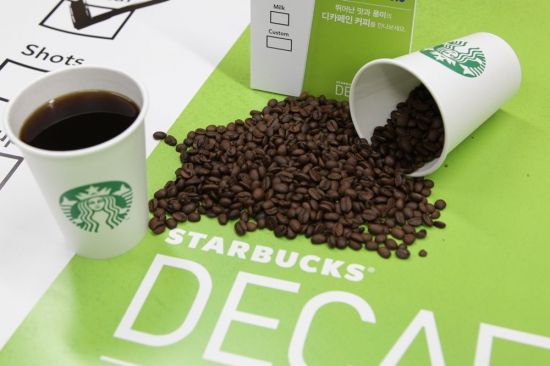 "커피는 좋은데 카페인은 싫어"…디카페인 매출 50% 급증