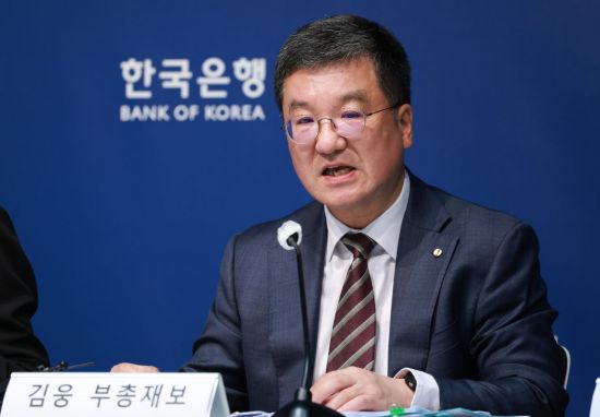 한은 "소비자물가 상승률, 연말연초 2% 내외 다시 안정될 것"
