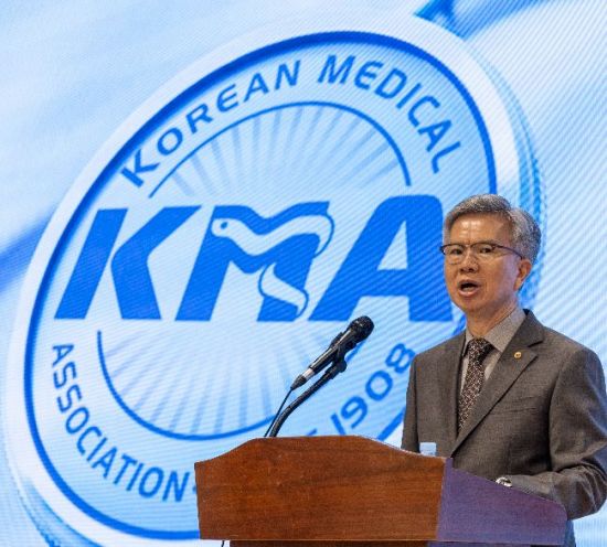 의협 "의대 정원 추계위 통계 왜곡돼…졸속 처리 말라"