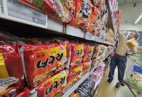 가격 줄인상도 '백약무효'…식품社, 3분기 '먹구름'