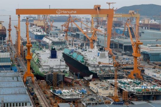 한화오션, 협력사 직원 사망에 사과문…김희철 대표 "처음부터 안전 점검하겠다"