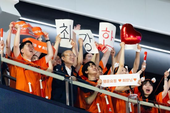 가을야구 흔드는 ‘총수 효과’…LG·삼성·한화 포스트시즌서 시선 집중