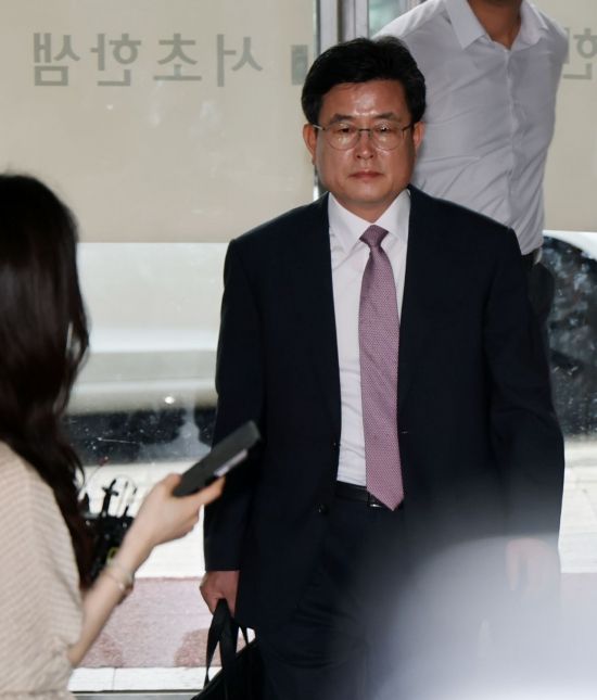 '사후 계엄선포문 작성' 강의구 전 부속실장 측 "법리적 다툼 여지"