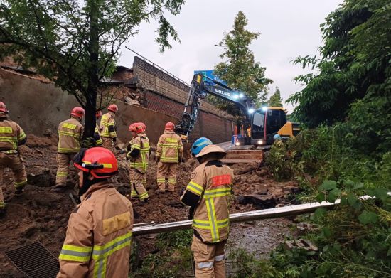 오산 옹벽붕괴 원인 규명조사 3개월 연장…"추가 붕괴"