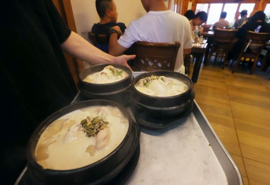 삼계탕 한 그릇에 1만8000원…서울 외식물가 고공행진