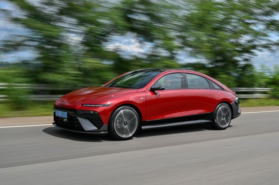 [타볼레오]'국내 주행거리 1등' 전기차…아이오닉 6 타보니