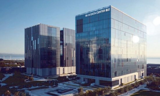 "AI 열풍이 키운 금싸라기 땅…상업용 부동산 판 바꾼 데이터센터"[부동산AtoZ]