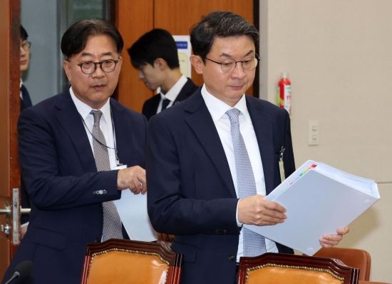 이억원 "금융감독정책은 금융위원장 소관"