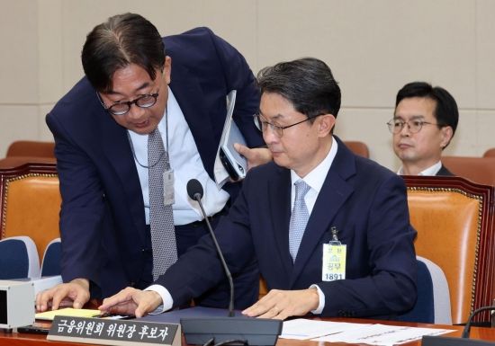 해체기로 금융위 놓고 정무위 여야 '신경전'