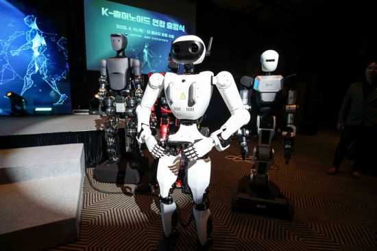[中 휴머노이드 생태계 대해부]⑦"5년 뒤에도 우리에겐 없다…韓 휴머노이드, 美·中에 뒤쫓기는 신산업"
