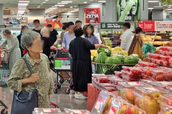 롯데마트, '초신선 페스타'…가을 먹거리 최대 60% 할인