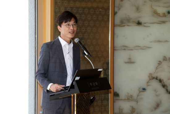 롯데호텔 "김치찌개 해외 수출"…특급호텔 '김치 전쟁' 시작됐다