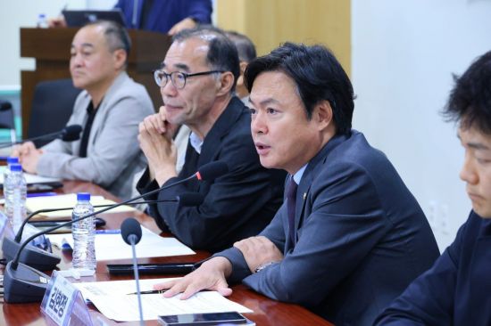 편면적 구속력 입법…더 센 금융 소비자 보호책 도입된다