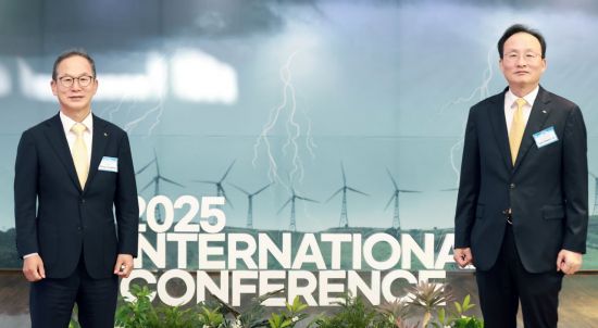 KB국민은행, AI 활용 미래금융 아이디어 공모전 시상