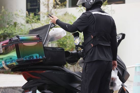 [치킨공화국의 몰락]④배달앱 독과점 그늘…"시장 질서 다시 짜야"