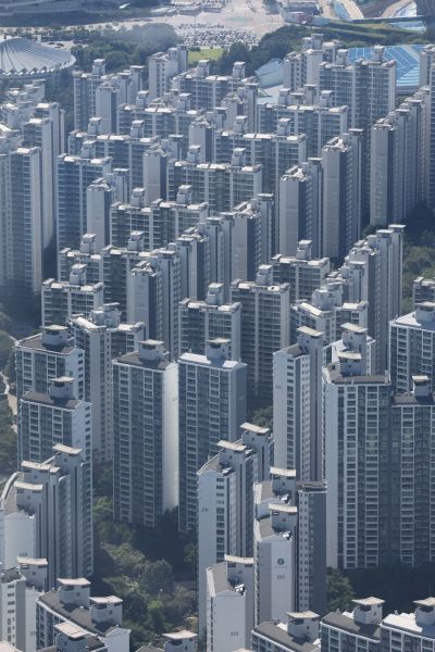 "집 팔고 그대로 눌러앉는다"…불장 부추기는 주전세 '갭투자'[부동산AtoZ]