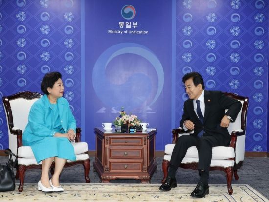 [포토] 현정은 현대그룹 회장과 면담하는 정동영 장관