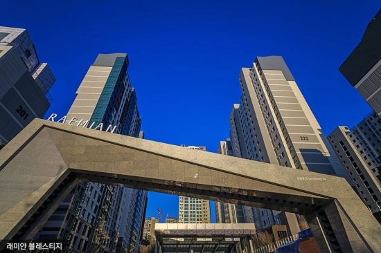 재건축 사업지 툭 하면 성과급 갈등…조합원들 "감독권 행사해달라"