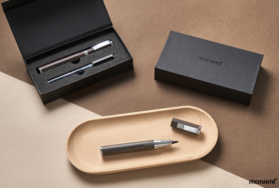 트럼프도 반했던 '그 펜'…30일부터 1000세트 한정 판매