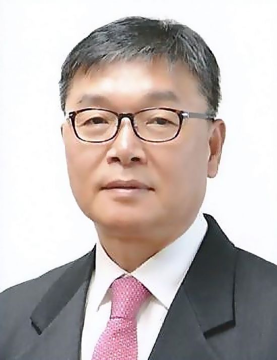 '반도체 패키징 전문가' 이춘흥 박사, HPSP 이끈다