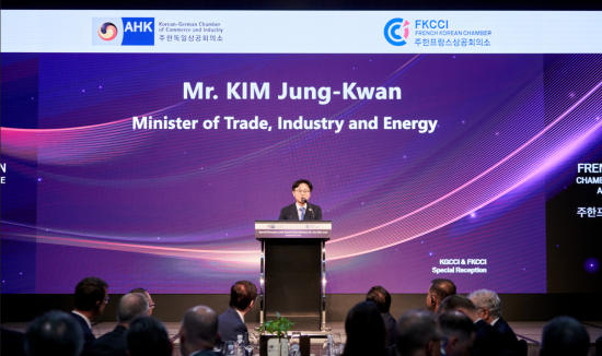 김정관 산업부 장관 "인센티브 체계화·규제 개선으로 글로벌 수준 투자 환경 마련"