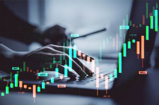 "가만히 있으면 바보 취급" 작년보다 300배…돈 싸들고 우르르 몰려간 개미