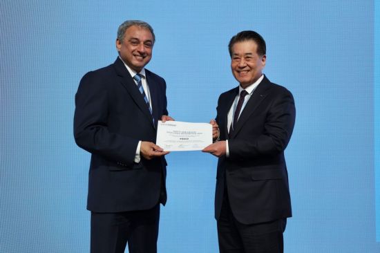 장인화 포스코 회장, 세계철강업계 리더들과 철강산업 성장방안 모색