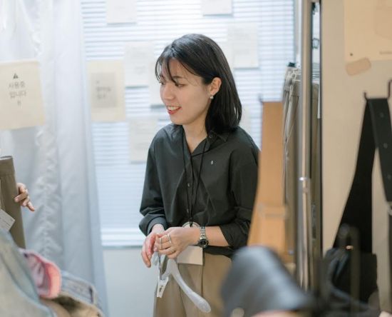 [콘텐츠커머스]어깨 짓누르는 노트북 가방 '해결'…"불편은 성공의 어머니"