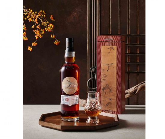 [오늘의신상]한 폭의 화조화를 품은 위스키…'글렌고인 코리아 에디션' 출시