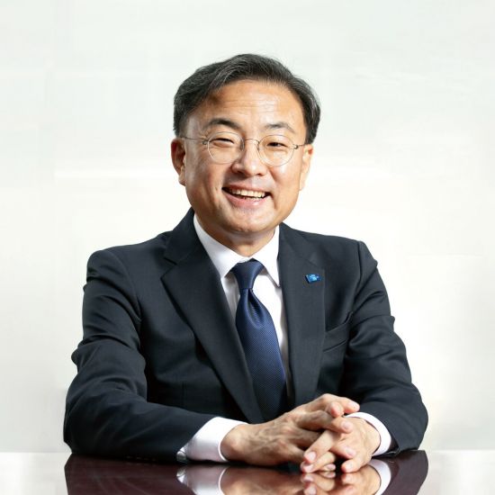 [2025국감]금융공기업 여성 임원 비율 5.2%…평균임금도 80%