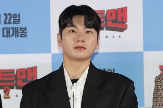 "해당 배우가 보이스톡 한 정황 캡처한 자료" 이이경 폭로자,