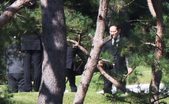 이건희 5주기…이재용, 부친 뜻 잇는 ‘뉴 삼성’ 속도