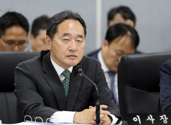 [국감2025]김태현 국민연금 이사장 "투자 손실 죄송…운용사 선정 시 검토 강화"