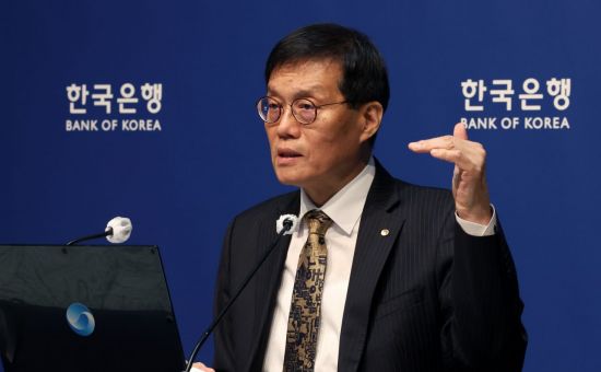 이창용 "서울, 오피스 공급안 주택으로 바꿔 공급량 늘려야"[2025국감]